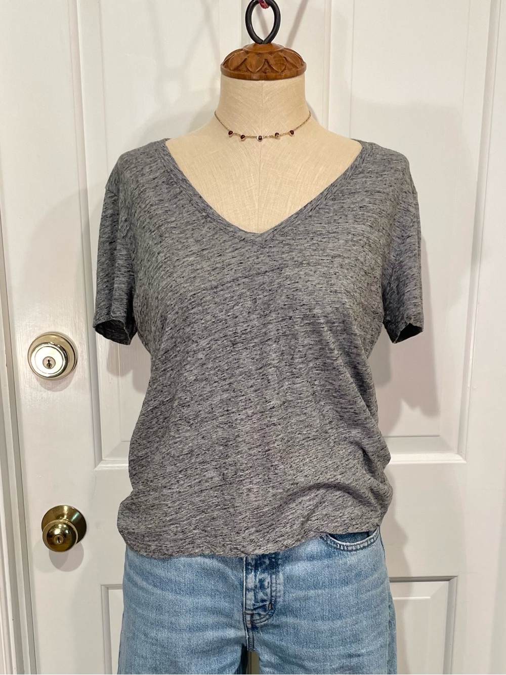 Madewell Classic Grey V-Neck Women's Tee